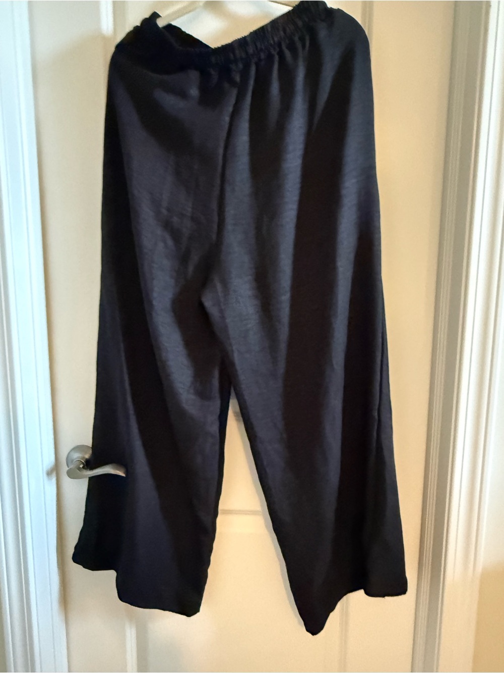NWOT black lounge set. Wide leg pants and gold zip 3/4 sleeve top - Picture 6 of 8